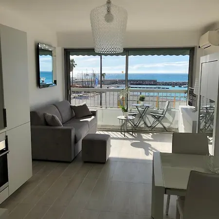 Les Nereids Beach Apartament *